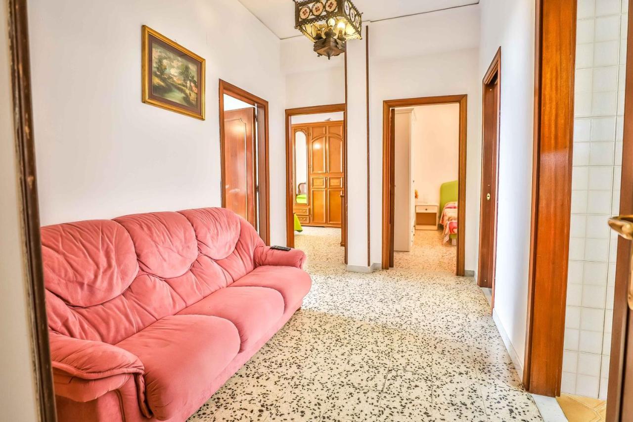 Apartment With 4 Bedrooms In Amalfi
